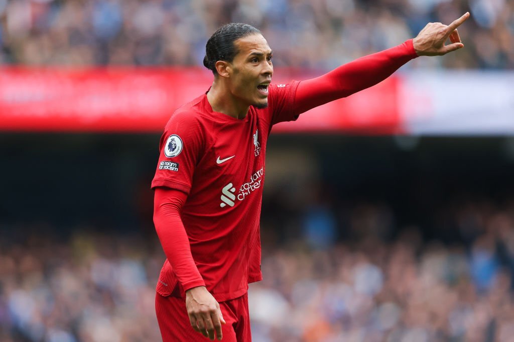 Van Dijk của ngày xưa đâu mất rồi 3
